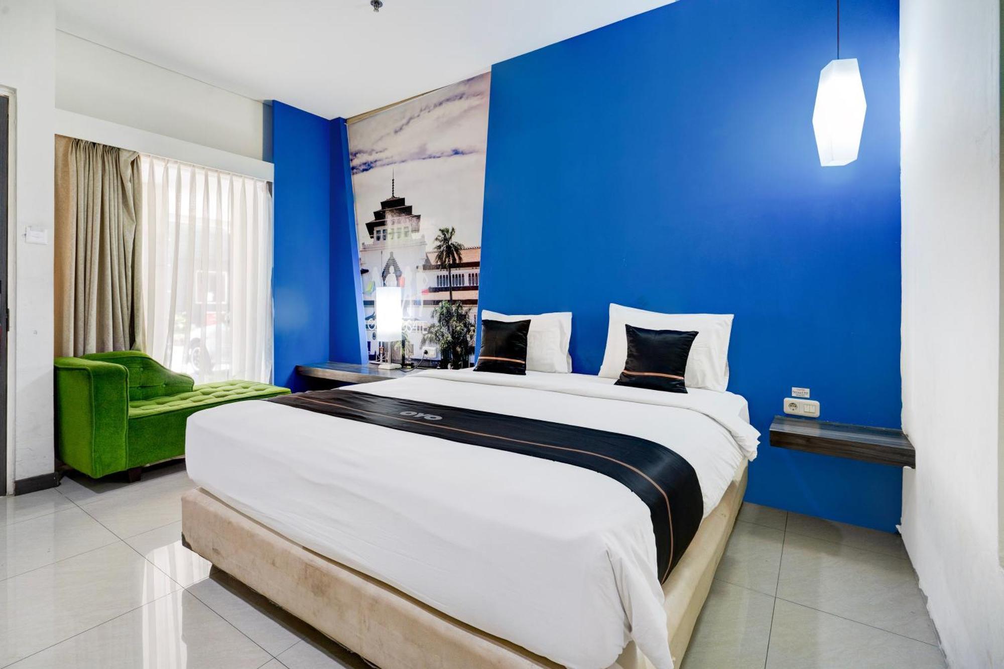 Townhouse Oak Cihampelas Near Ciwalk Formerly Promenade Hotel Bandung Dış mekan fotoğraf