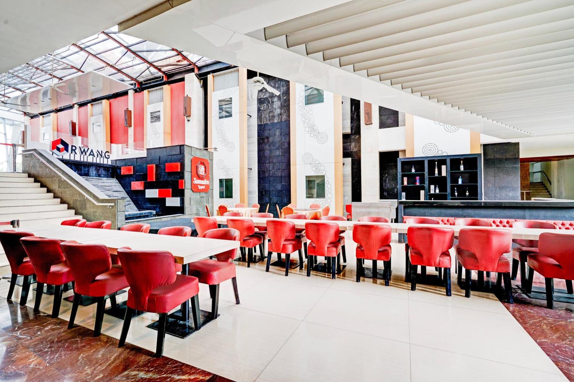 Townhouse Oak Cihampelas Near Ciwalk Formerly Promenade Hotel Bandung Dış mekan fotoğraf