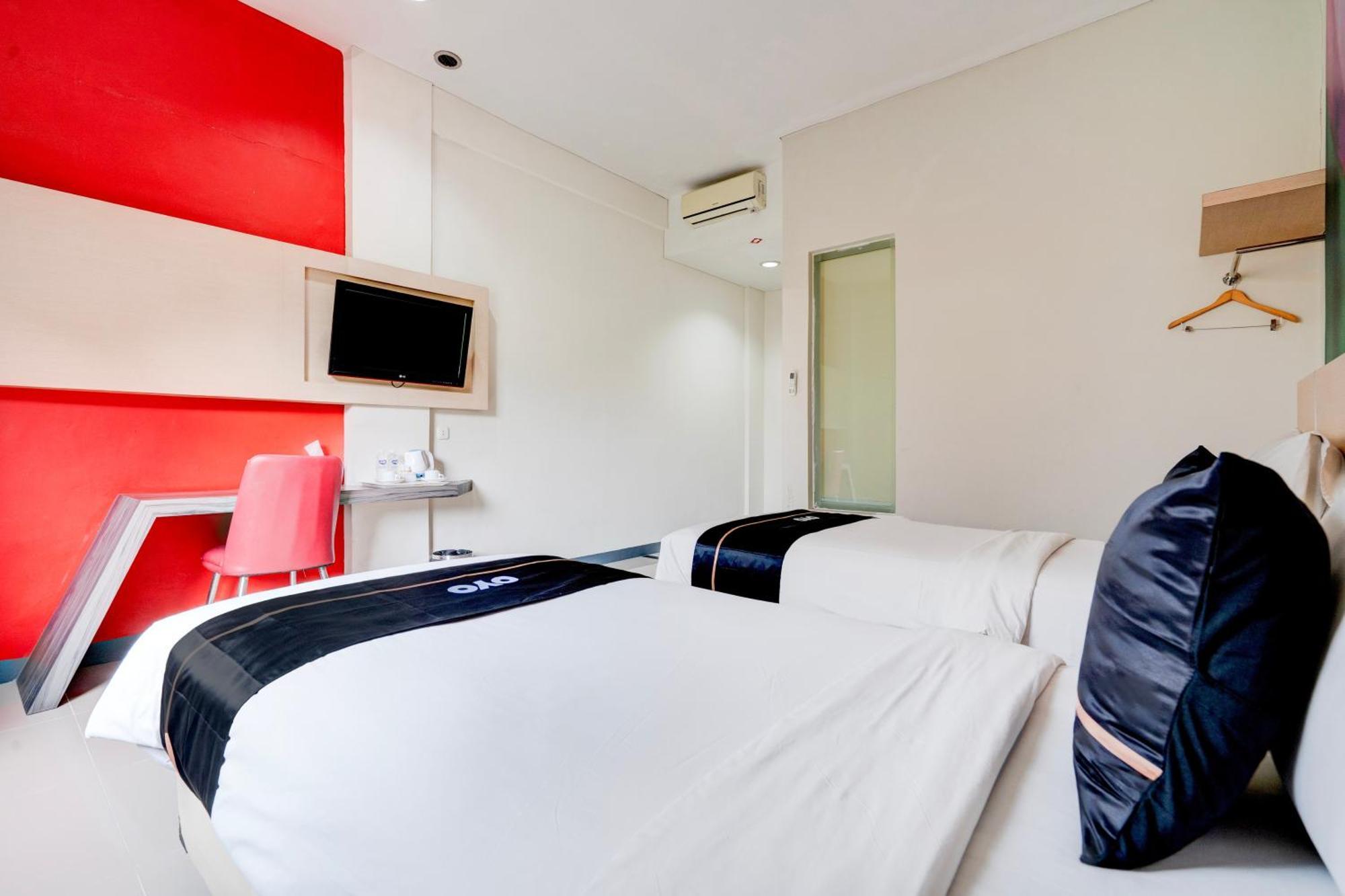 Townhouse Oak Cihampelas Near Ciwalk Formerly Promenade Hotel Bandung Dış mekan fotoğraf